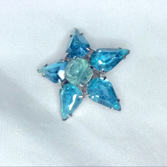 Super Sparkly 5-Point Star Pin, Vintage - Picture 4 of 8